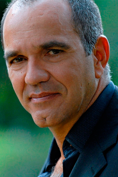 Актер Умберто Мартинс, 54