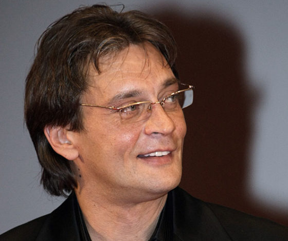 11 лет вместе: Александр Домогаров впервые показал молодую возлюбленную