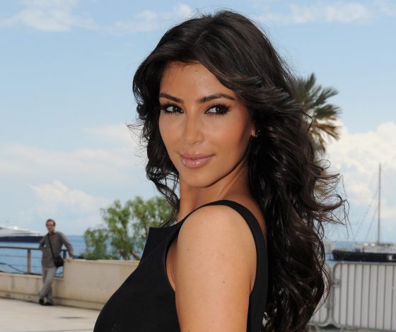 Зацени, какие формы у Ким Кардашьян!