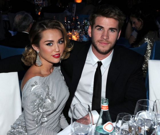 Майли Сайрус и Лиам Хемсворт отложили свадьбу