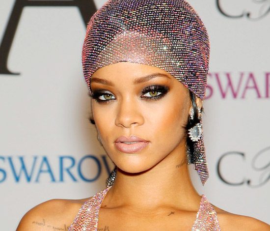 Самые откровенные наряды звезд в истории Голливуда