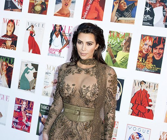 Новые Kimoji от Ким Кардашьян: голое тело тоже будет