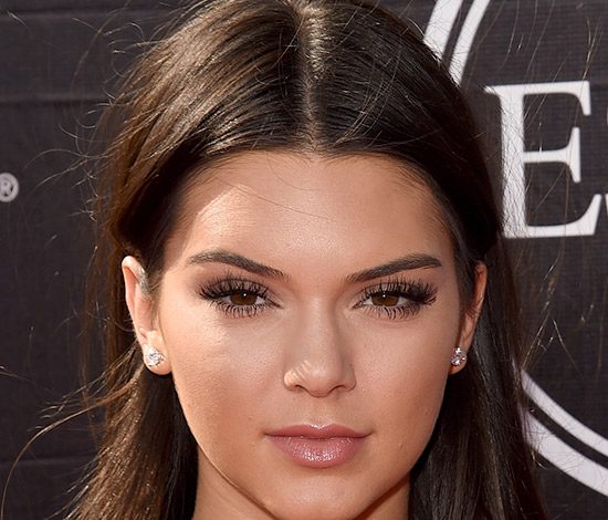 Магазин Asos не справляется с заказами из-за Кардашьян