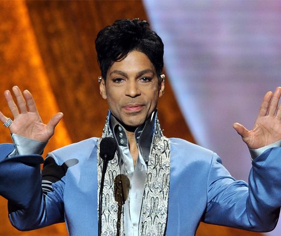 Неизданные песни Принса на показе Versace