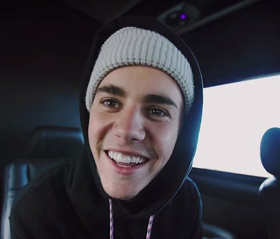 Гастроли, слезы и трусы: новый клип Джастина Бибера