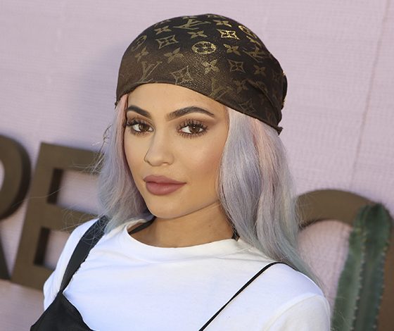 Так сколько париков у Кайли Дженнер? Она показала все!