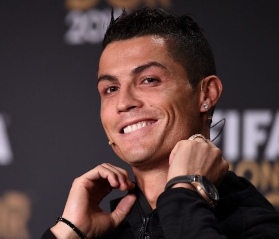 С ума сойти – у Роналду педикюр. Опять!