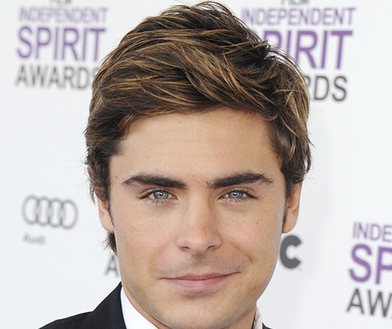 Зак Эфрон есть в Tinder. Но он никому не нужен