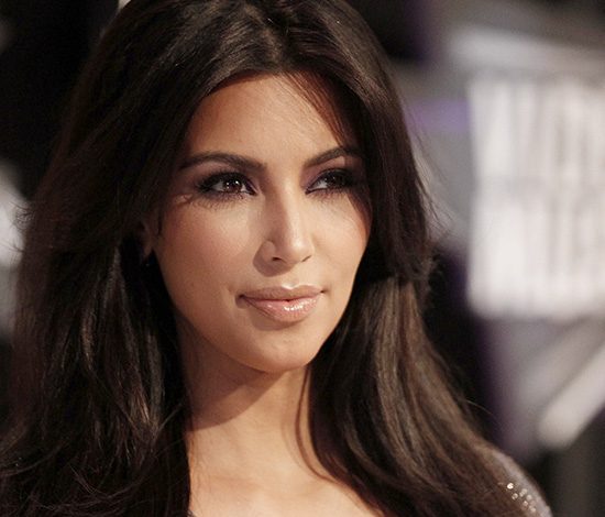 Опять все видно! Ким Кардашьян надела супер-мини