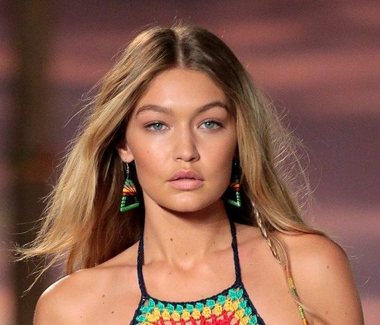 Джиджи Хадид в бикини показала все свои прелести