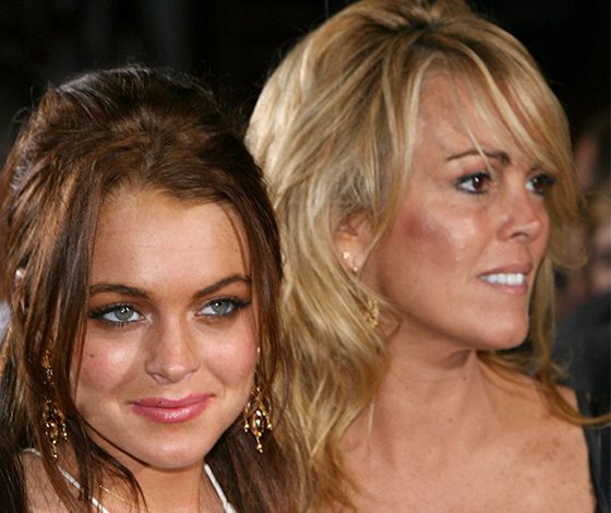 Мать Линдси Лохан опровергла ее беременность