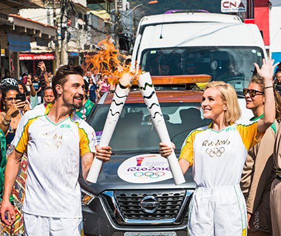 Билан и Гагарина приняли участие в эстафете олимпийского огня