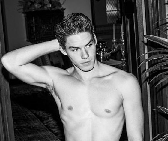 Какой горячий племянник у Хиллари Клинтон!