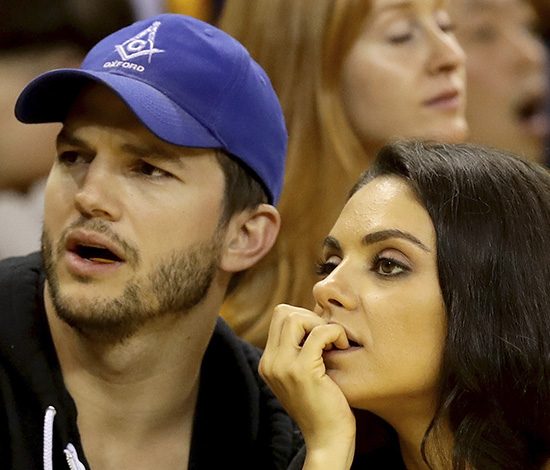 Сколько стоят обручальные кольца Кунис и Кутчера?