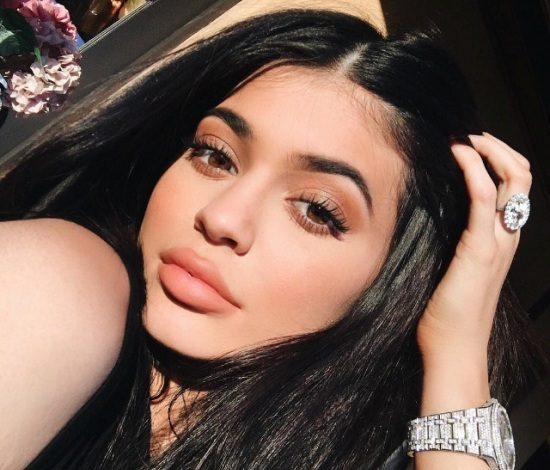 Кайли Дженнер знает, как нужно зарабатывать на селфи