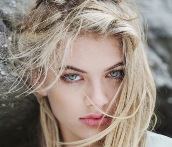 Зачем модель пьет по три литра воды в день, и что из этого получается