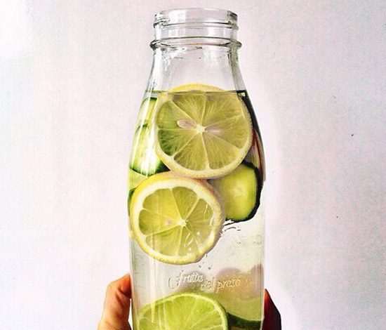 10 причин пить воду с лимоном