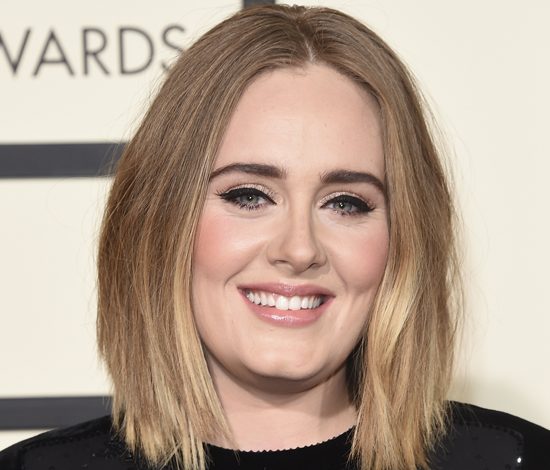 Адель напугала новым фото