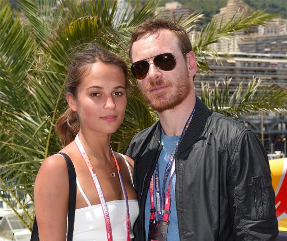 Викандер и Фассбендер не сдержали чувств на публике