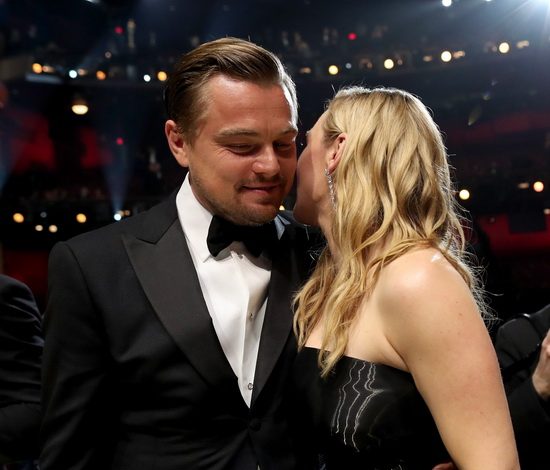 Премия «Оскар-2016»: звезды поздравляют Лео