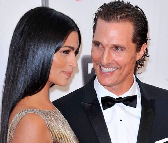 Любовь в картинках: Мэттью Макконахи и Камила Алвес