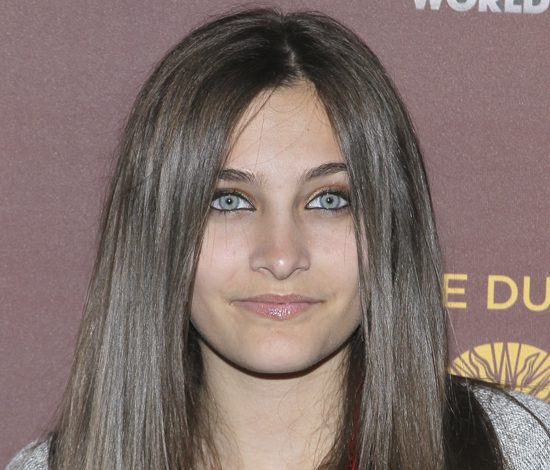 Как же нам нравится новая стрижка дочери Майкла Джексона!