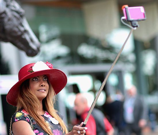 12 необычных способов использовать селфи-монопод