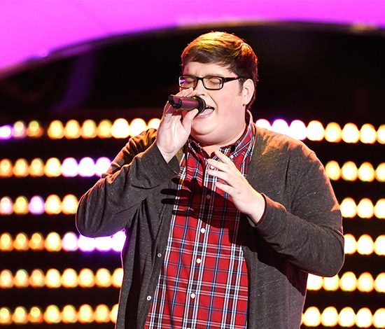 Невероятно талантливый кавер на песню Chandelier