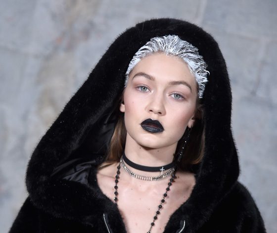 Фанаты Джиджи Хадид расстроены из-за фотошопа