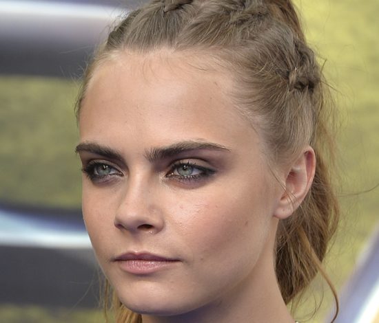 Новые фото Кары Делевинь и ее девушки