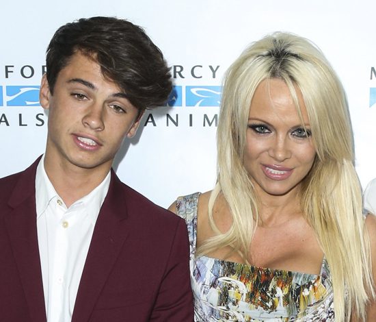 Сын Памелы Андерсон снялся в рекламе Yves Saint Laurent