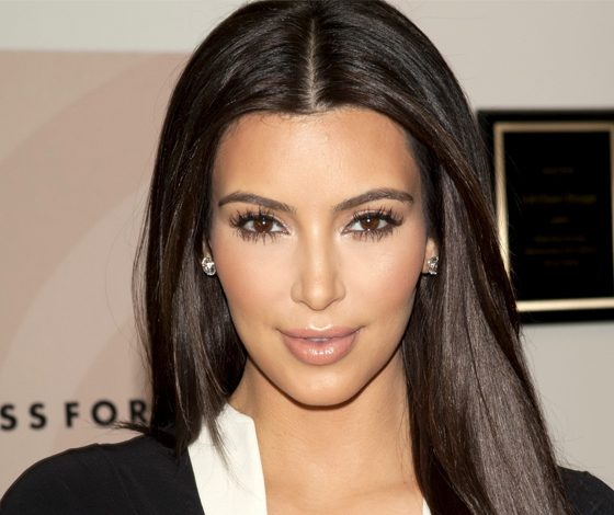 Ким Кардашьян ненавидит свою грудь