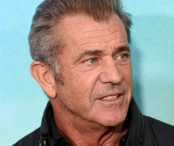 Мел Гибсон обручился с 24-летней возлюбленной