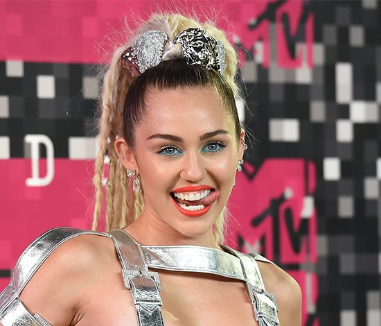 Майли Сайрус записала песню о любви для нового фильма