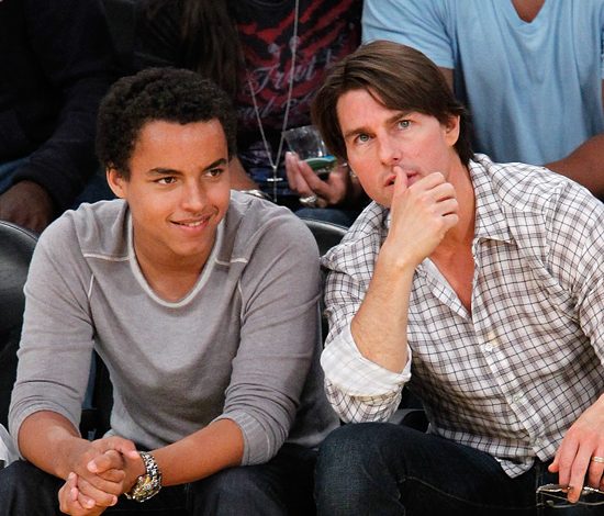 Сын Тома Круза и Николь Кидман стал очень взрослым