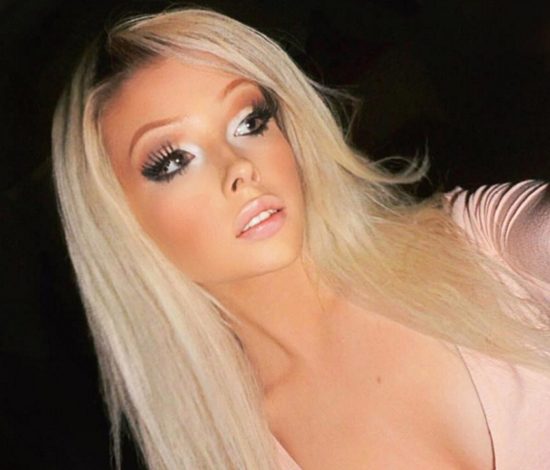 Невозможно поверить, что эта красивая девушка была парнем