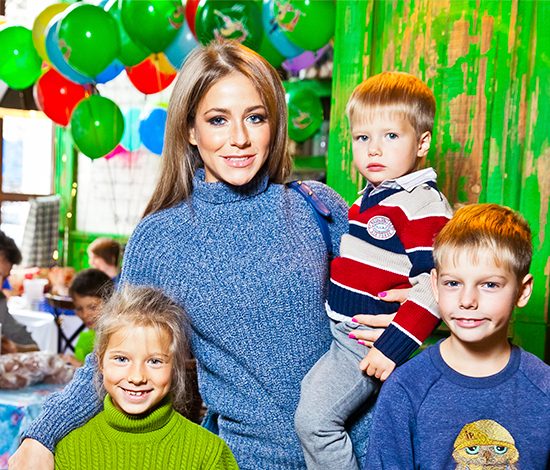 Презентация книги Евгении Поповой «МАМАмания»