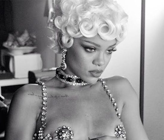 Самые откровенные фото Рианны в Instagram