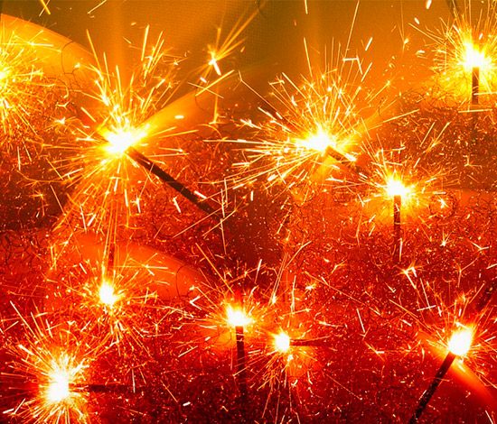 Эксперимент: как горят 10000 бенгальских огней