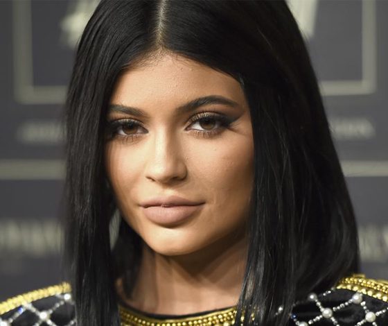 Кайли Дженнер опровергла слухи о замужестве