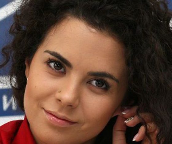 Настя Каменских рассказала, как худеет после гастролей