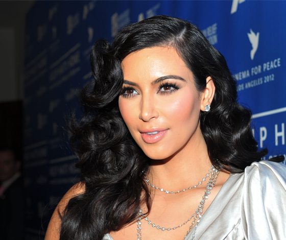 Сколько стоят первые фото новорожденного сына Ким Кардашьян