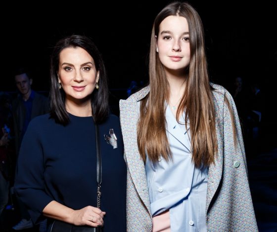 Екатерина и Александра Стриженовы на показе Victoria Аndreyanova