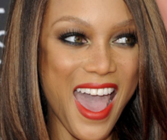 Тайра Бэнкс показала себя без макияжа