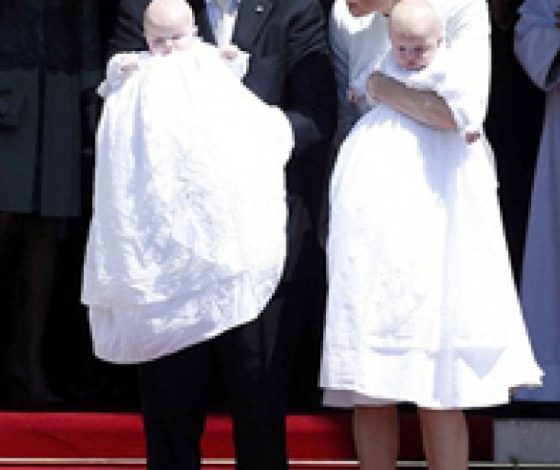 Князь Монако Альбер II крестил детей