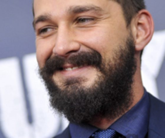 Шайа Лабаф госпитализирован