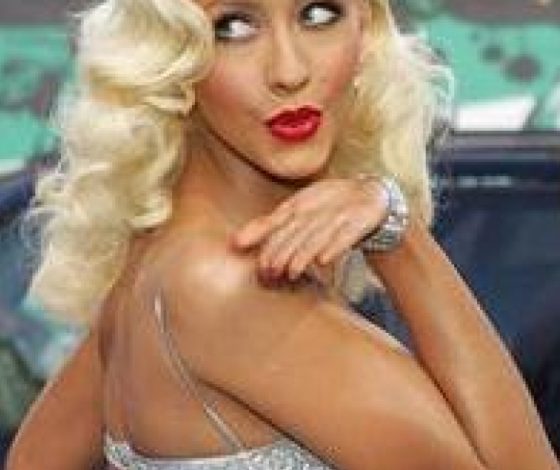 Звезды, которые фотографируются в одной позе