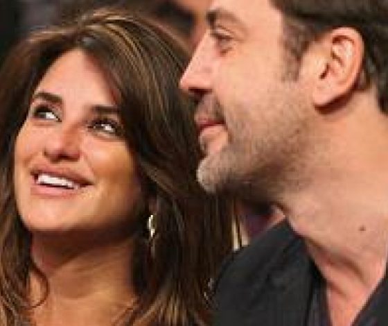 Пляжные фото Хавьера Бардема и Пенелопы Крус