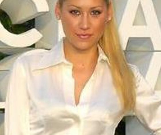 Анна Курникова показала тело в купальнике