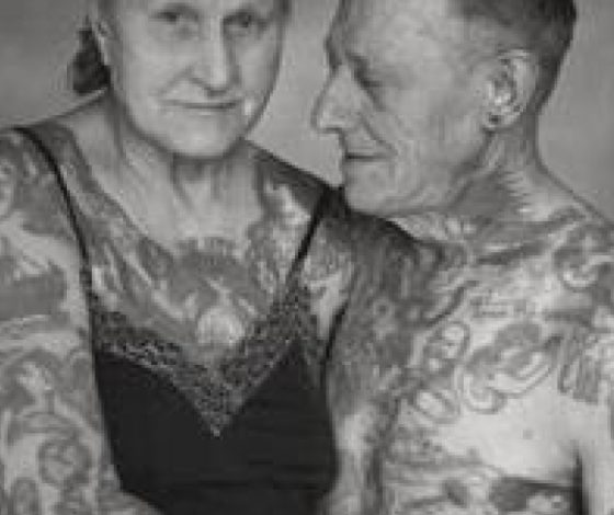 Как выглядят татуировки на старом теле